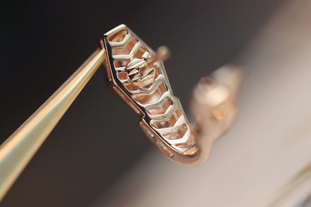 [OAK JURI]SERPENT PINK GOLD DIAMOND EARRINGS