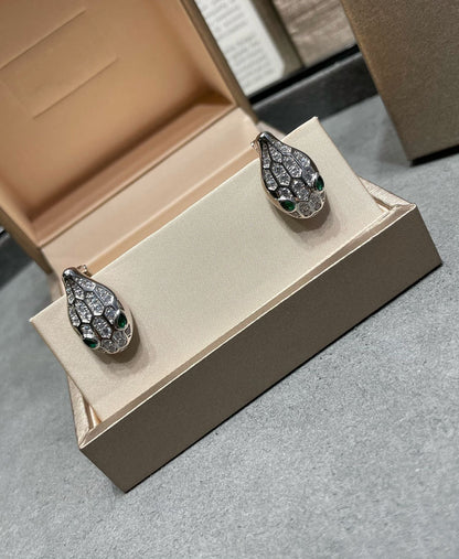 [OAK JURI]SERPENT DIAMOND STUD EARRINGS