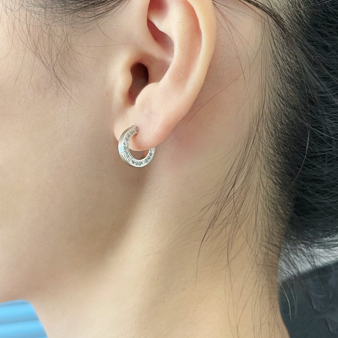 [OAK JURI]LOVE DIAMOND EARRINGS