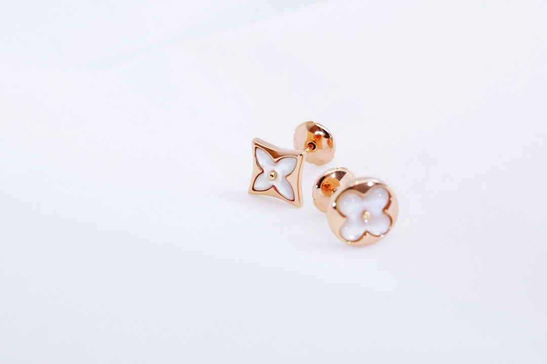 [OAK JURI]STAR AND SUN PINK GOLD MOP STUD EARRINGS