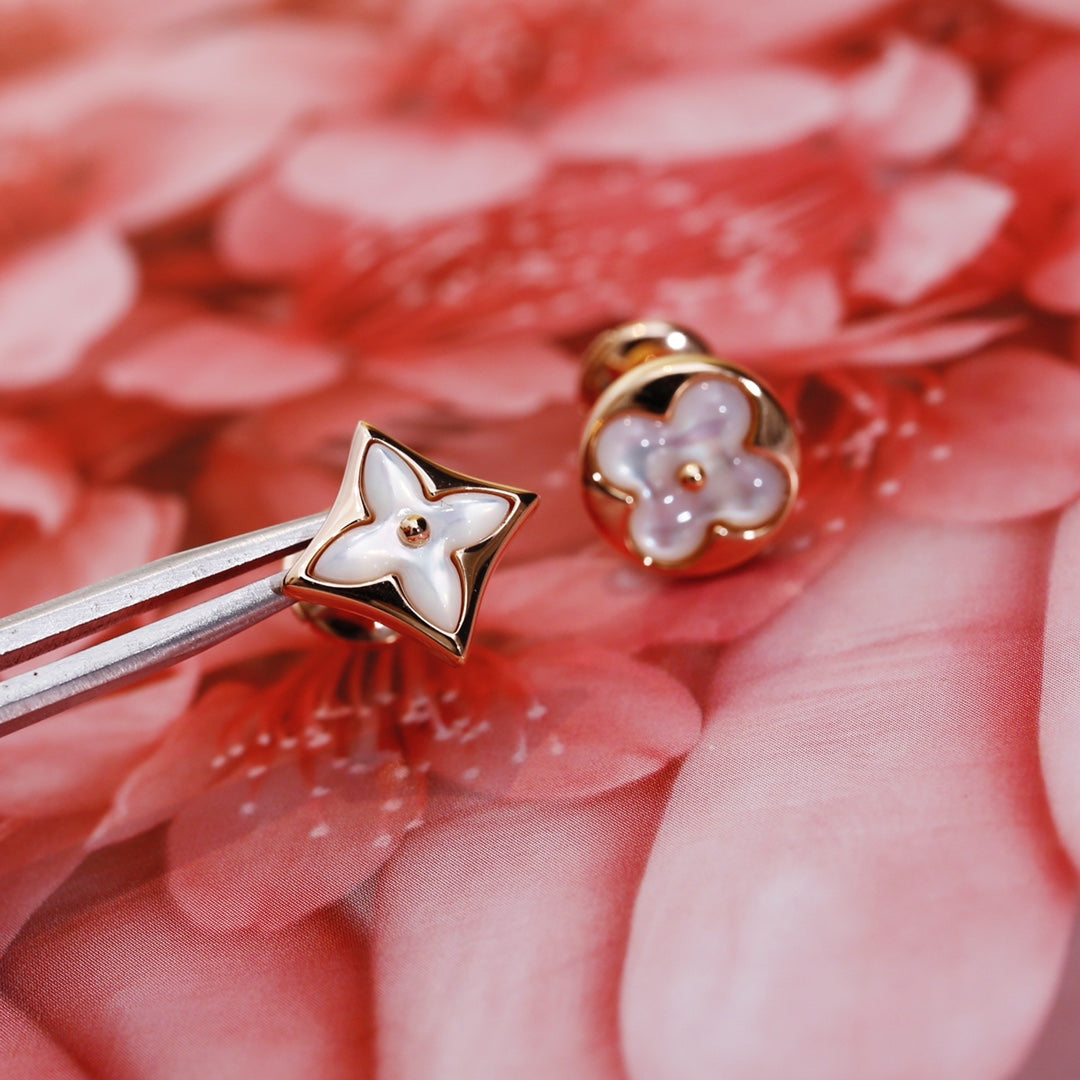[OAK JURI]STAR AND SUN PINK GOLD MOP STUD EARRINGS