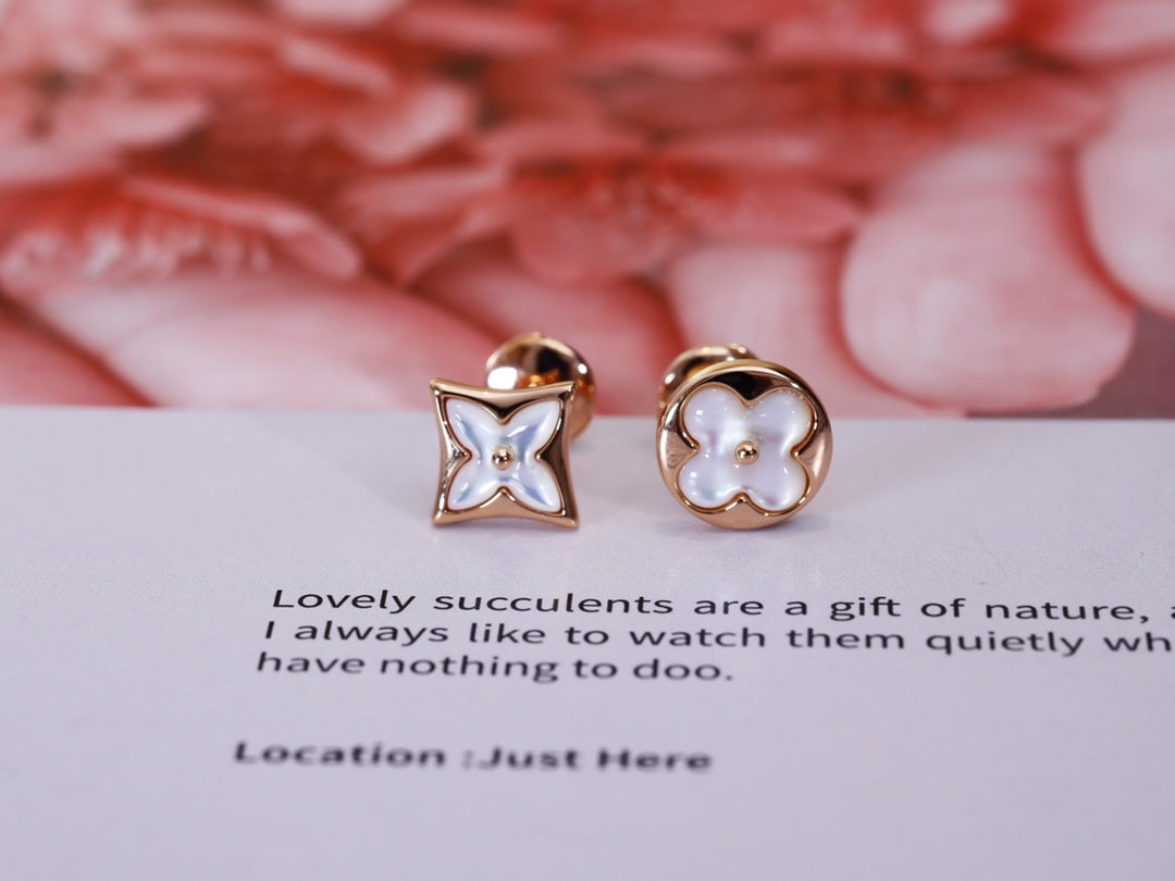 [OAK JURI]STAR AND SUN PINK GOLD MOP STUD EARRINGS