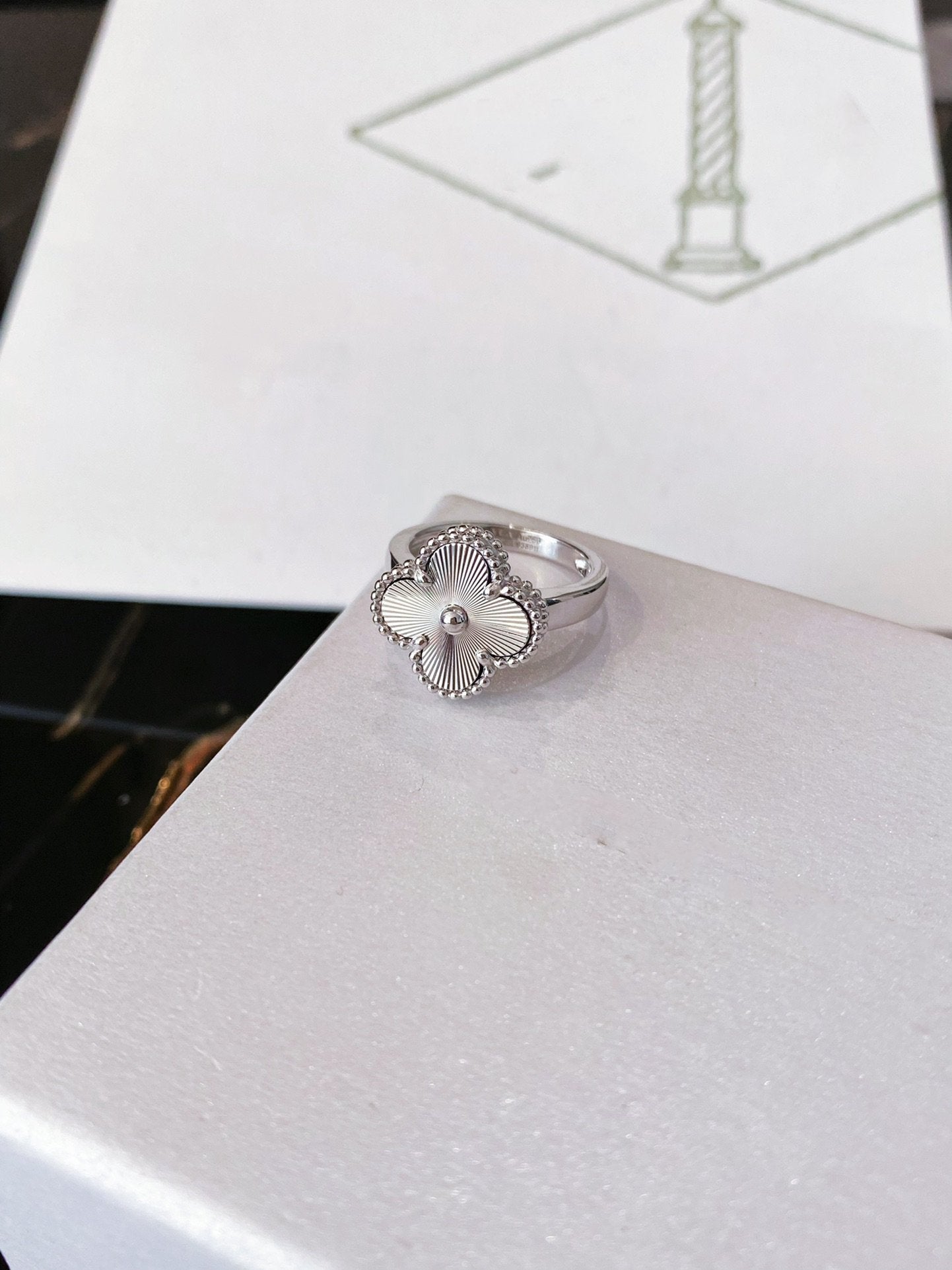 [OAK JURI]CLOVER SILVER RING