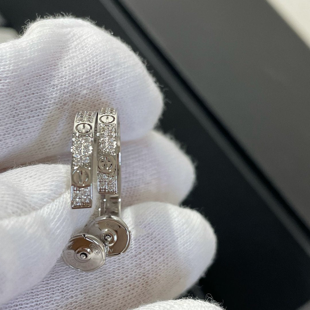 [OAK JURI]LOVE DIAMOND SILVER HOOP EARRINGS