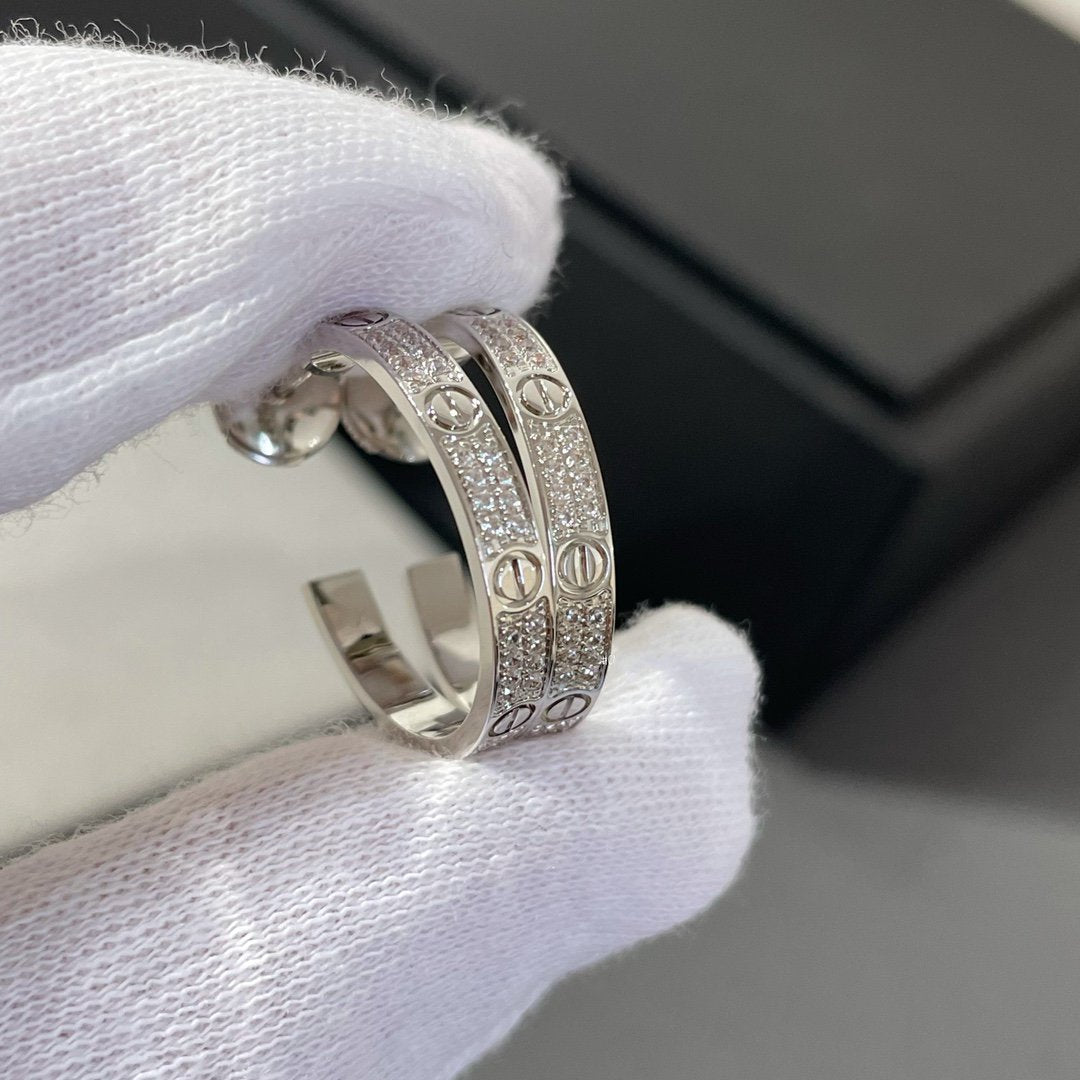 [OAK JURI]LOVE DIAMOND SILVER HOOP EARRINGS