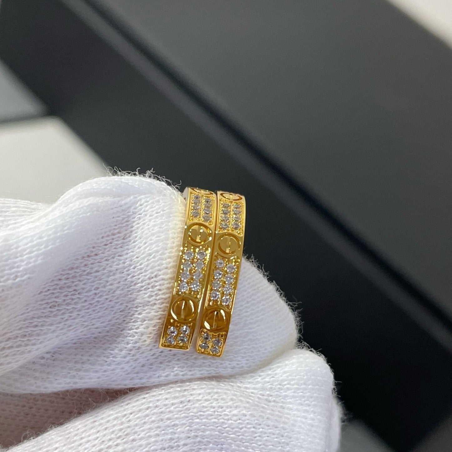 [OAK JURI]LOVE DIAMOND GOLD HOOP EARRINGS