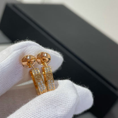 [OAK JURI]LOVE DIAMOND PINK GOLD HOOP EARRINGS