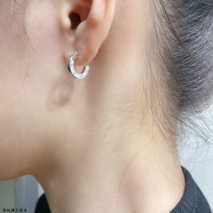 [OAK JURI]LOVE MINI EARRINGS