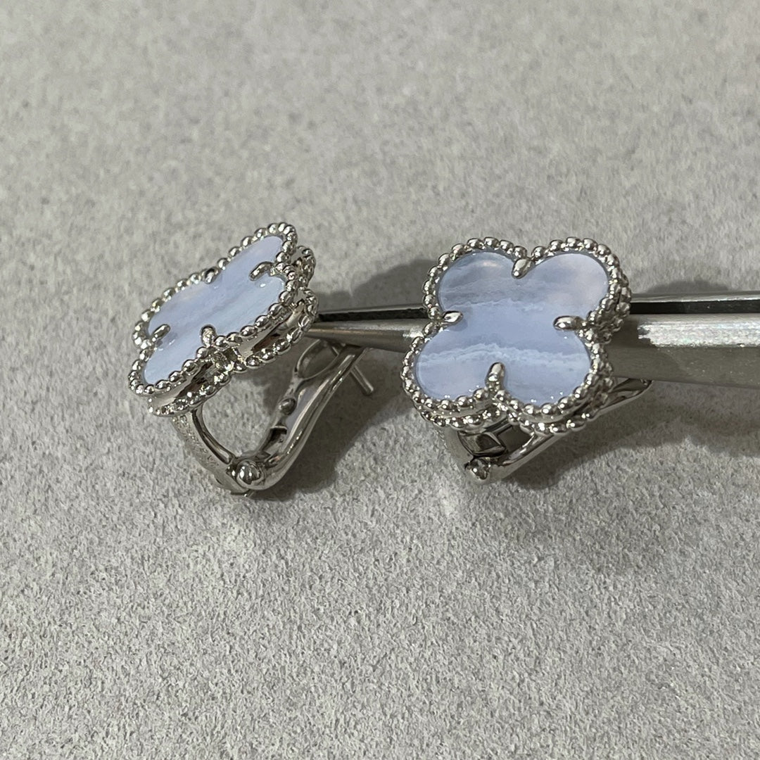 [OAK JURI]CLOVER CHALCEDONY SILVER STUD EARRINGS