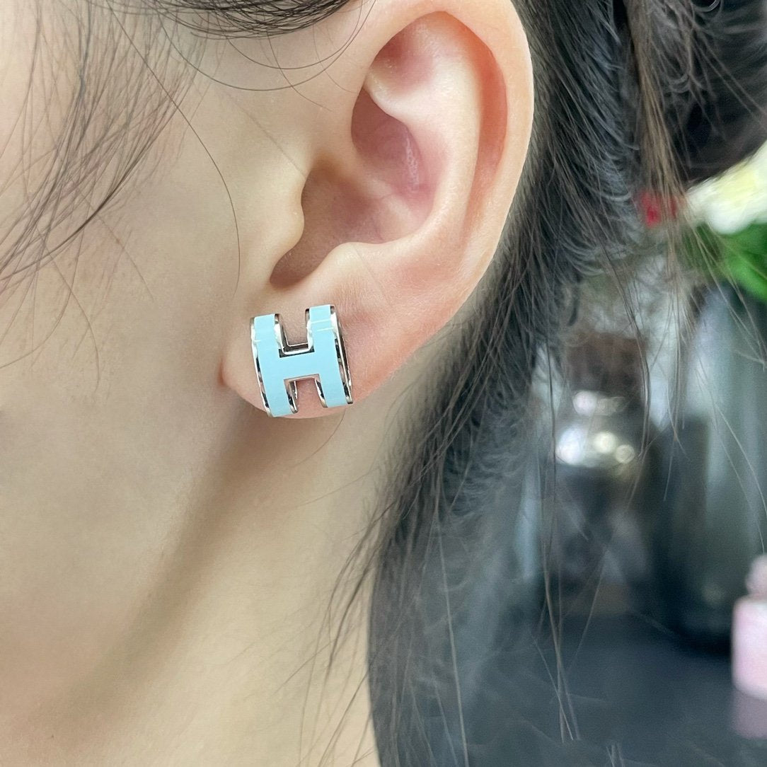 [OAK JURI]POP H SKY BLUE STUD EARRINGS
