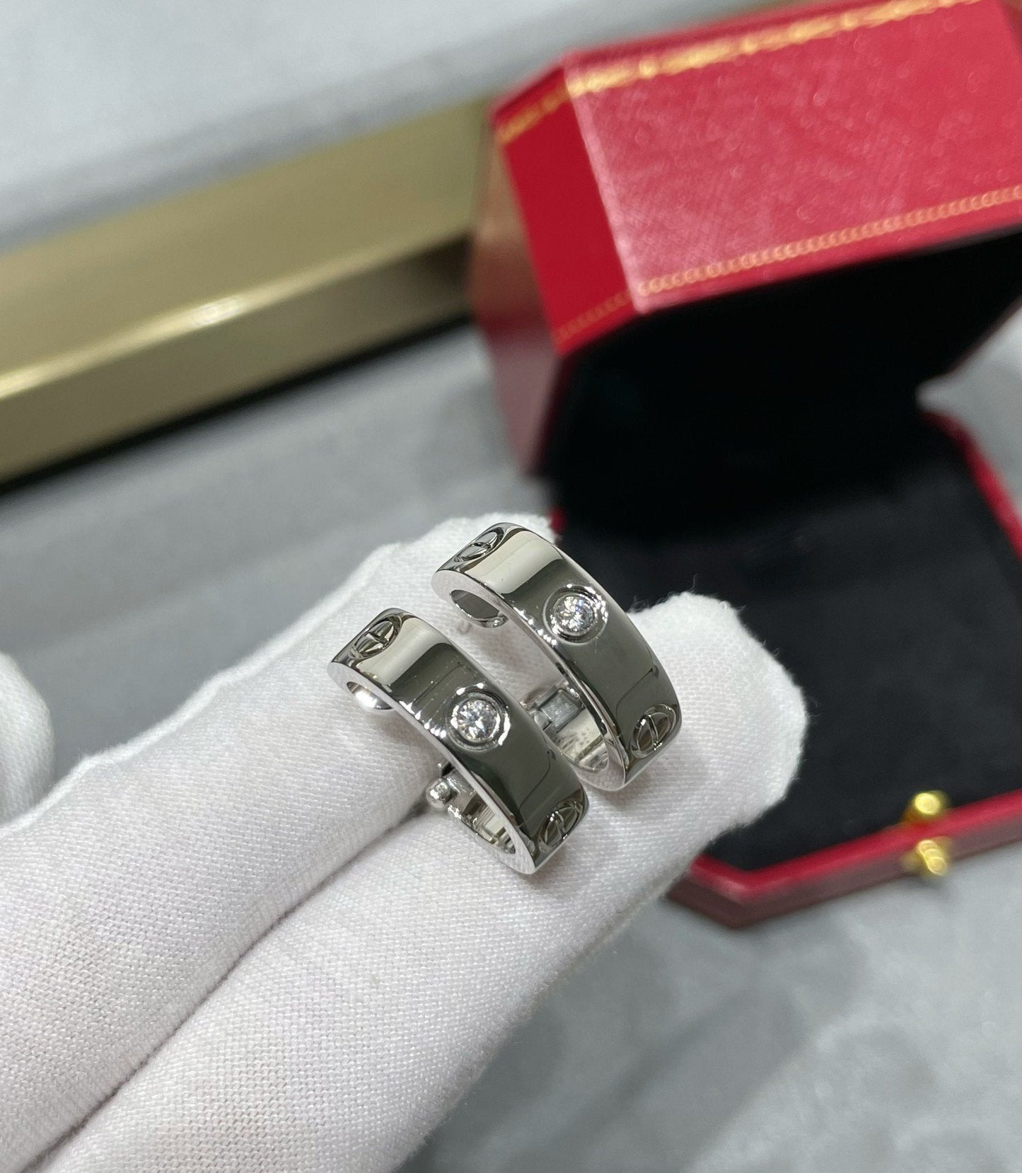 [OAK JURI]LOVE 5.5MM 1 DIAMOND EARRINGS