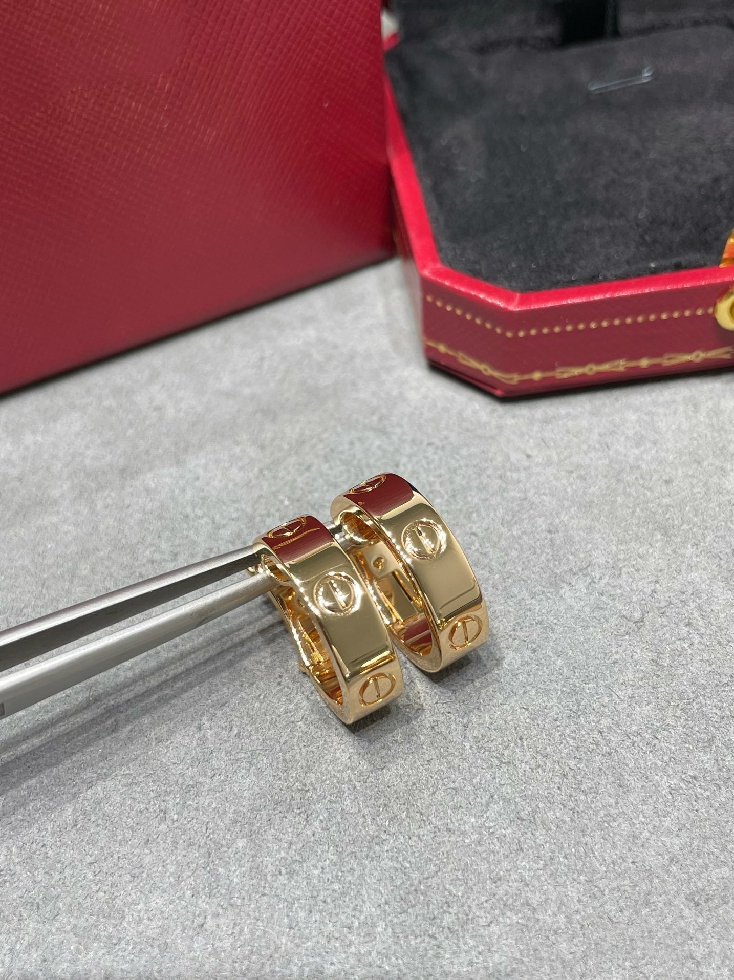 [OAK JURI]LOVE 5.5MM EARRINGS