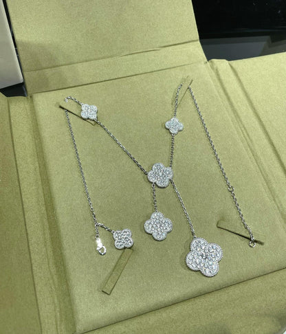 [OAK JURI]CLOVER 6 MOTIF DIAMOND PAVED NECKLACE