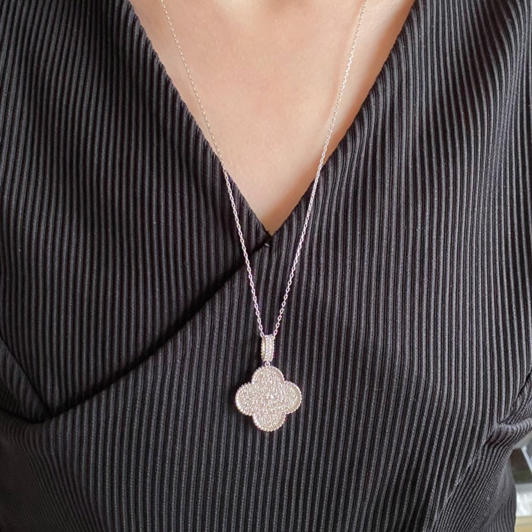 [OAK JURI]CLOVER 25MM LARGE PEDANT DIAMOND PAVED LONG NECKLACE