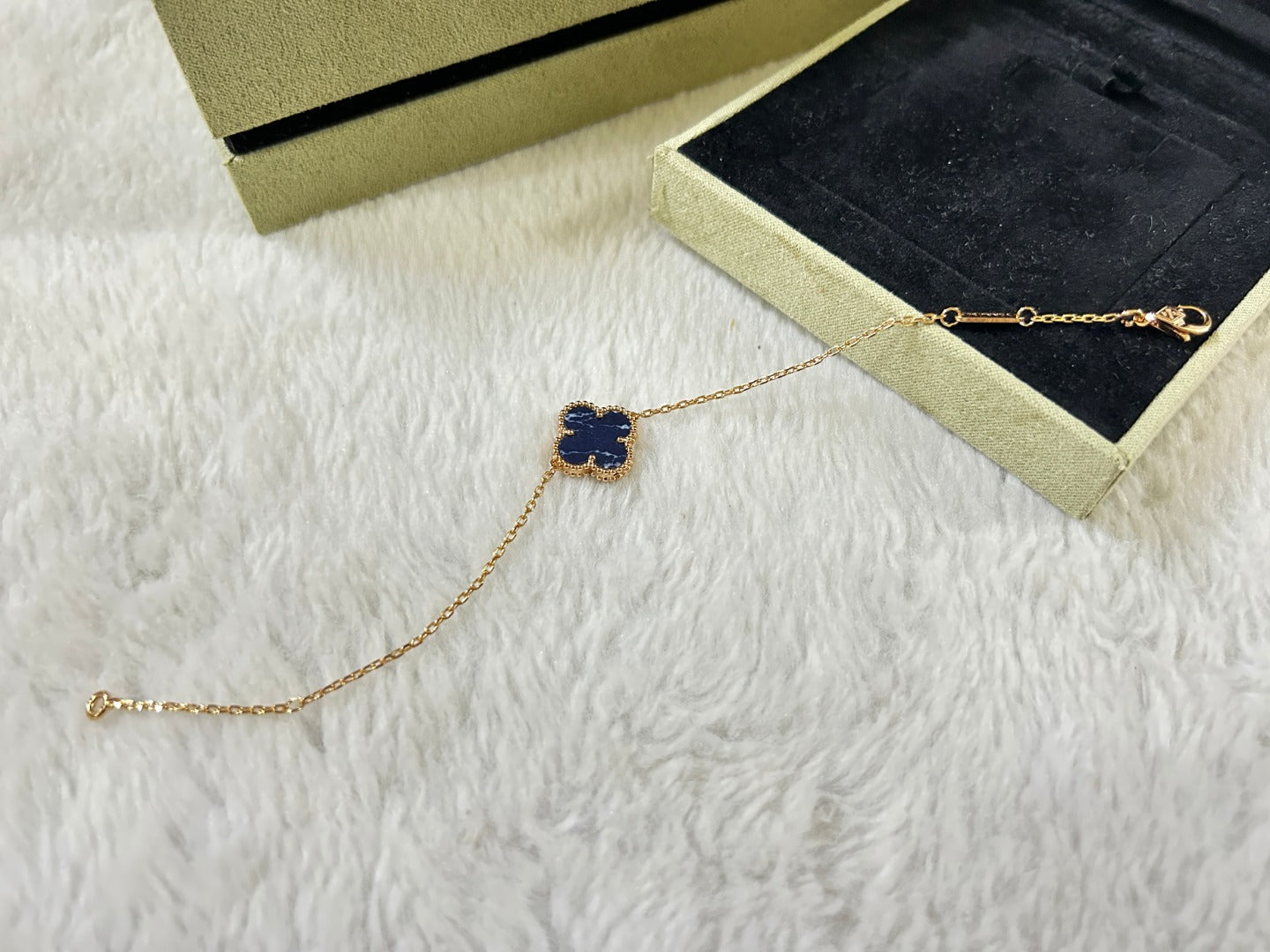[OAK JURI]CLOVER 1 MOTIF PIETERSITE BRACELET