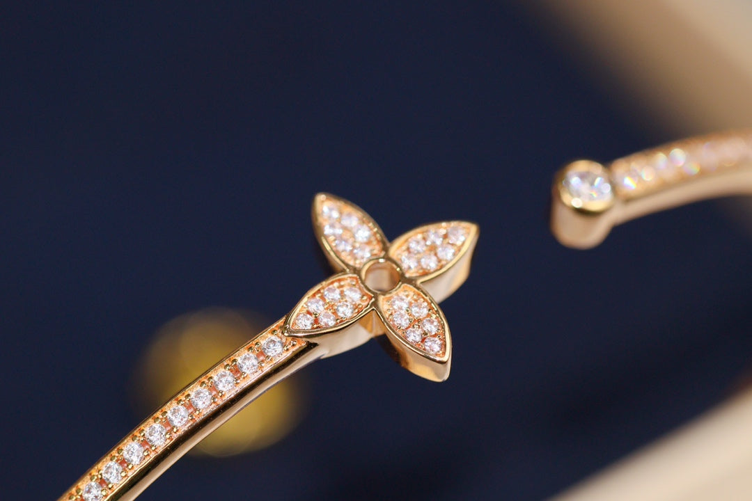 [OAK JURI]IDYLLE PINK GOLD OPEN BRACELET DIAMOND PAVED
