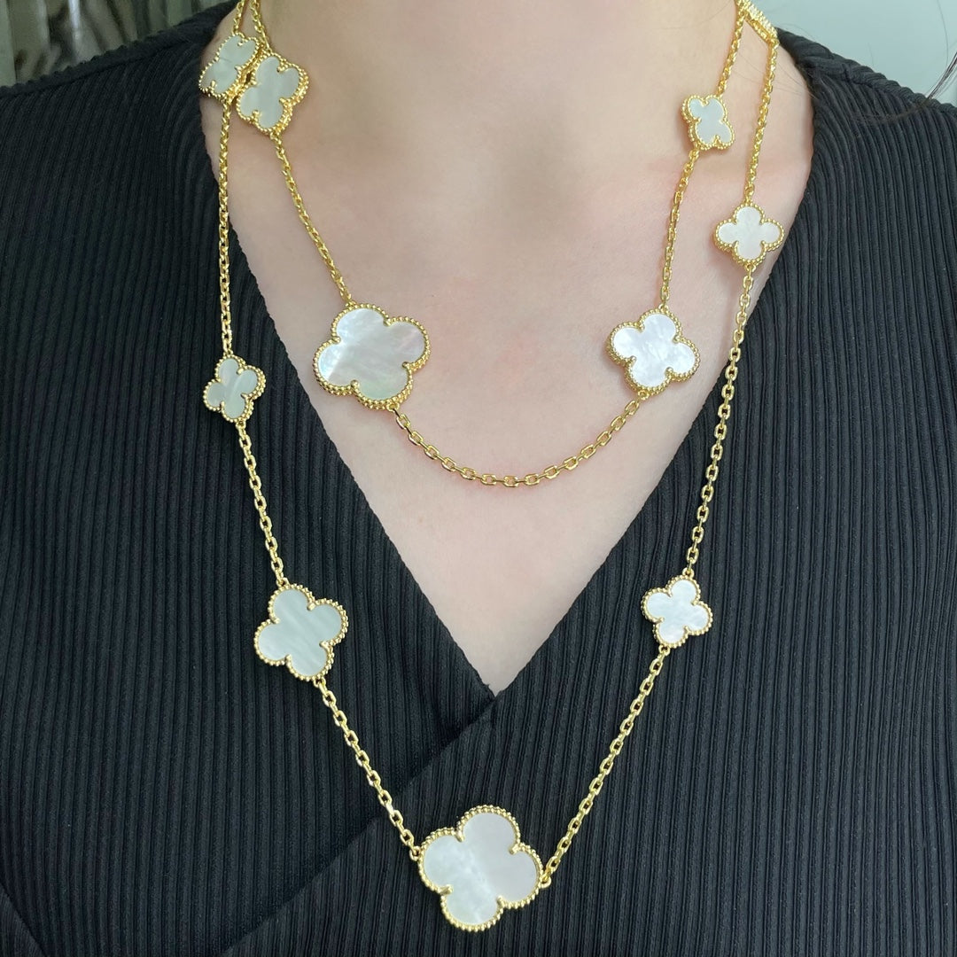 [OAK JURI]CLOVER 16 MOTIF WHITE MOP GOLD NECKLACE