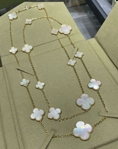 [OAK JURI]CLOVER 16 MOTIF WHITE MOP GOLD NECKLACE
