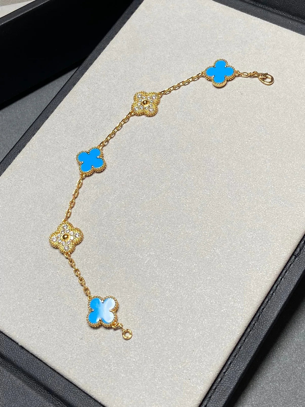 [OAK JURI] CLOVER 5 MOTIF BLUE AGATE BRACELET COLLECTION
