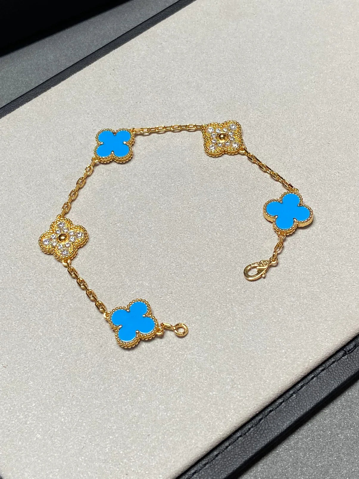 [OAK JURI] CLOVER 5 MOTIF BLUE AGATE BRACELET COLLECTION