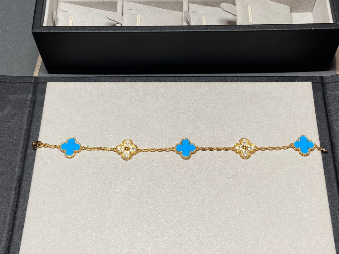 [OAK JURI]CLOVER 5 MOTIF BLUE CHALCEDONY DIAMOND GOLD BRACELET
