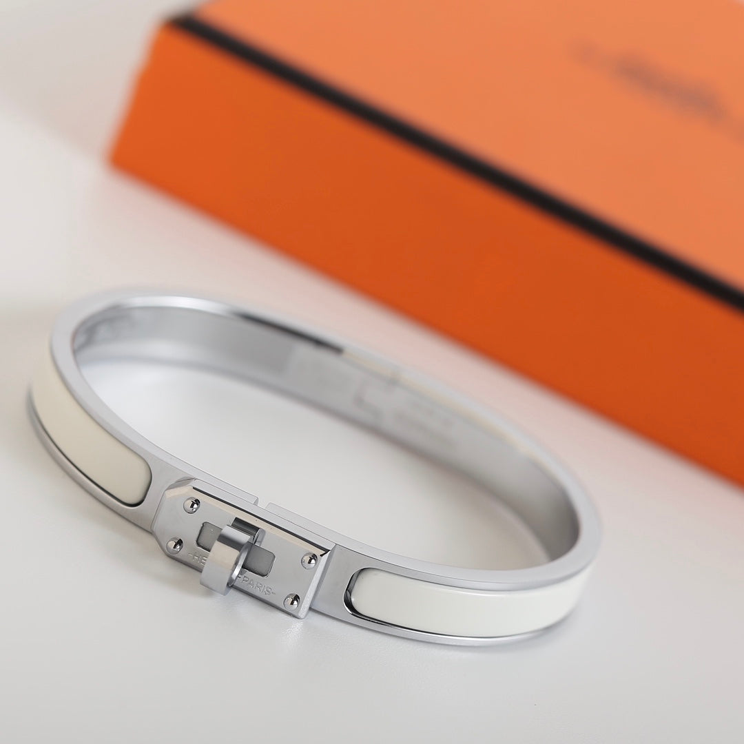 [OAK JURI]HM KELLY WHITE BRACELET