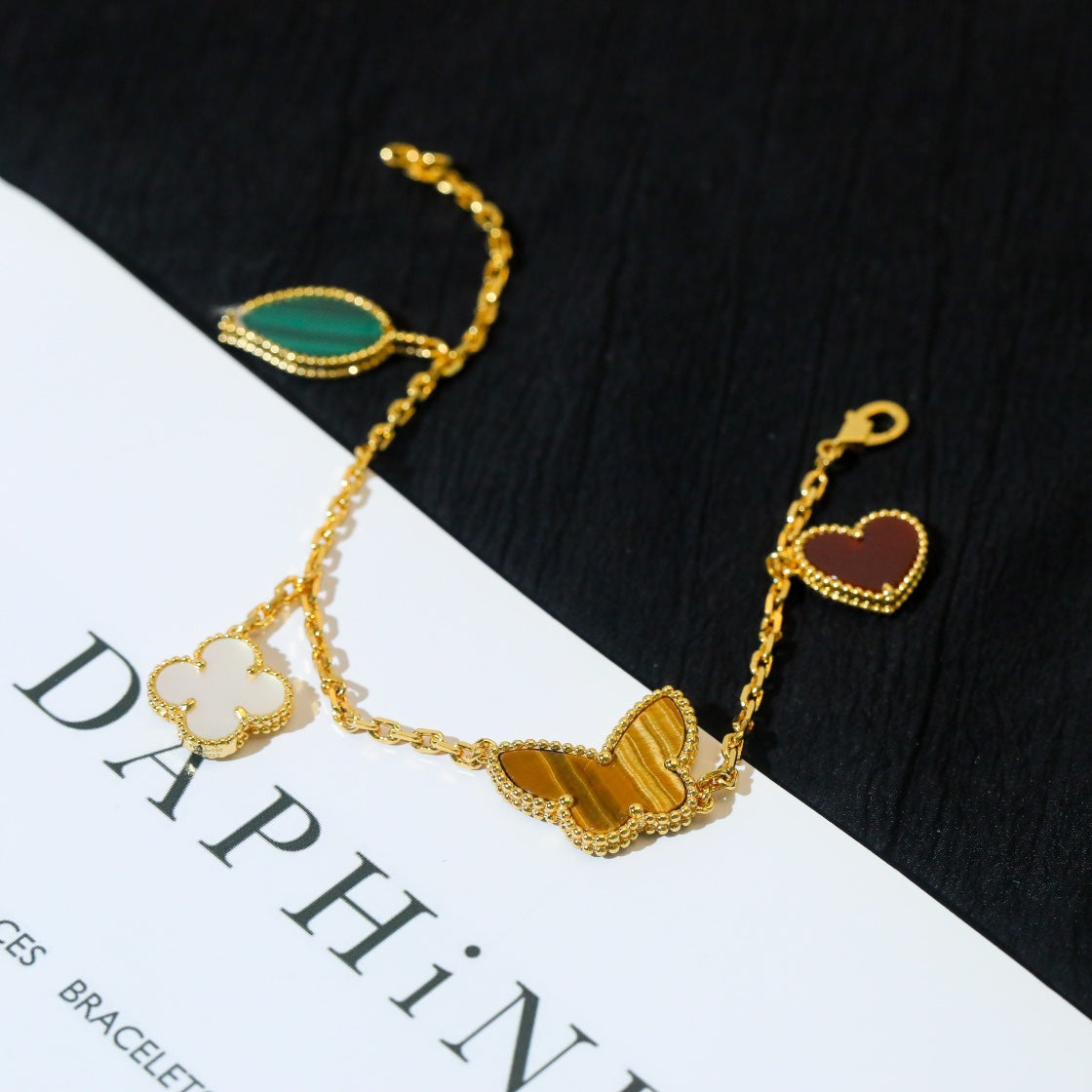 [OAK JURI]LUCKY SPRING 5 MOTIF GOLD BRACELET
