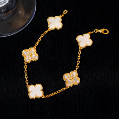 [OAK JURI]CLOVER BRACELET 5 MOTIF WHITE MOP DIAMOND