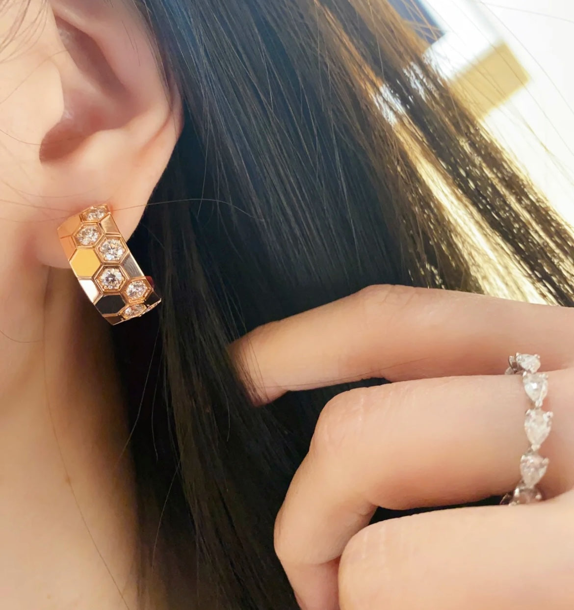 [OAK JURI]BEE LOVE DIAMOND HOOP EARRINGS