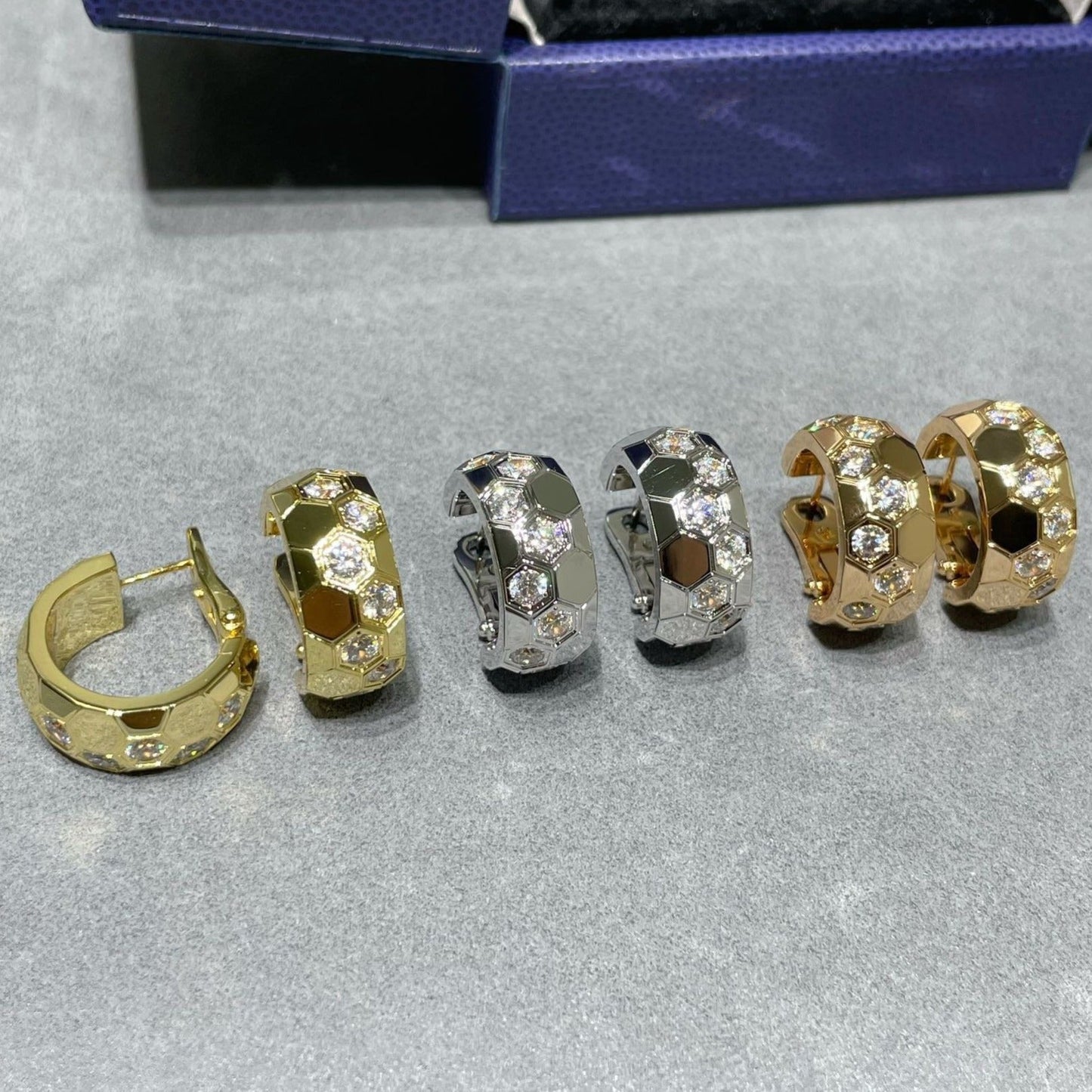 [OAK JURI]BEE LOVE DIAMOND HOOP EARRINGS