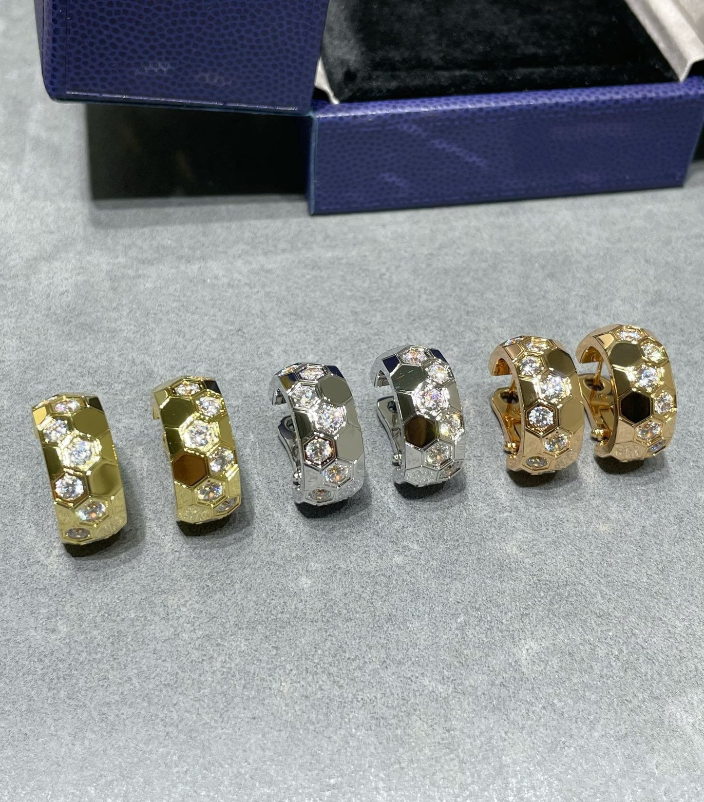 [OAK JURI]BEE LOVE DIAMOND HOOP EARRINGS