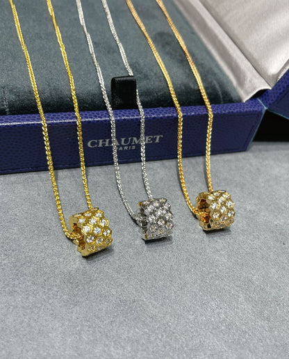 [OAK JURI]BEE LOVE DIAMOND PAVED 3 ROW NECKLACE