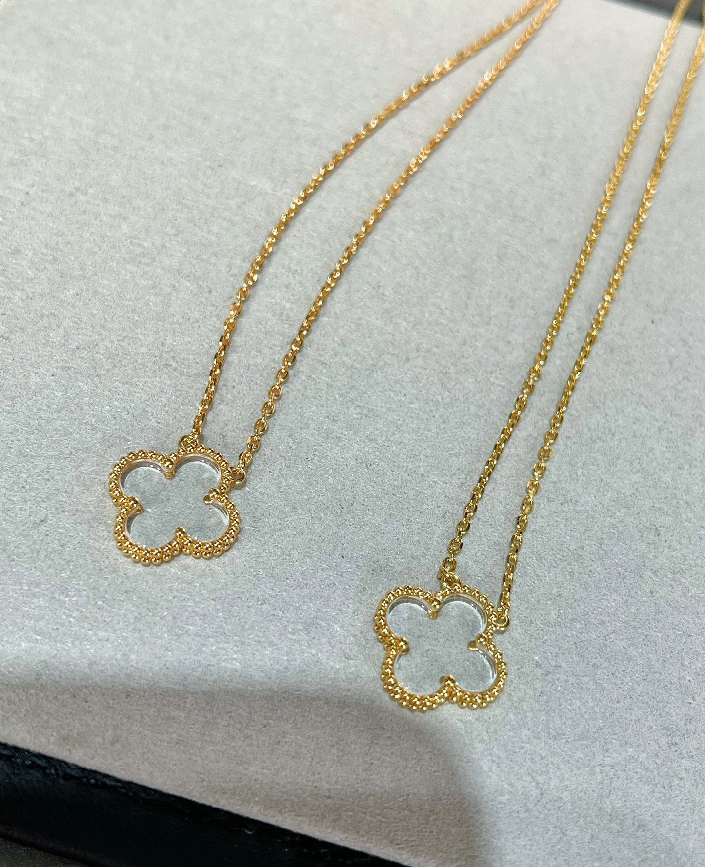 [OAK JURI]CLOVER ROCK CRYSTAL ROSE GOLD NECKLACE