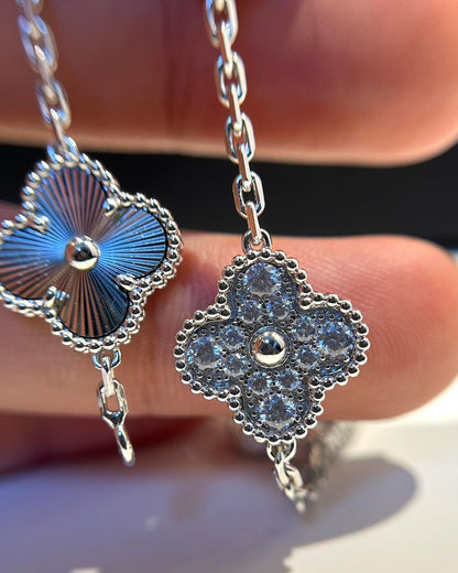 [OAK JURI] CLOVER 5 MOTIF LASER BRACELET COLLECTION