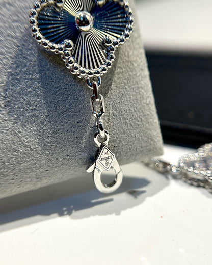 [OAK JURI]CLOVER 5 MOTIF SILVER DIAMOND BRACELET