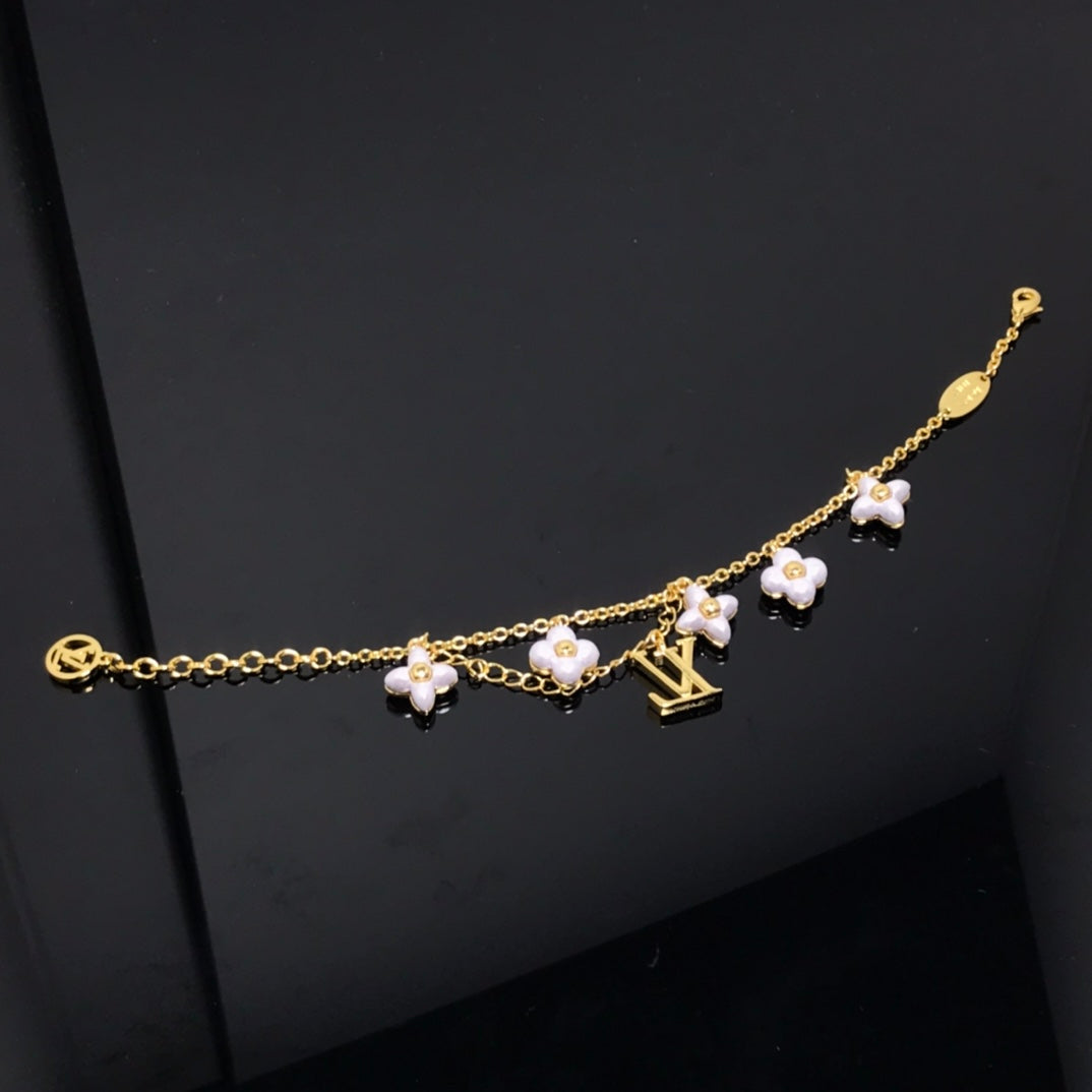 [OAK JURI]LOGO 6 MOTIF STAR AND SUN GOLD BRACELET