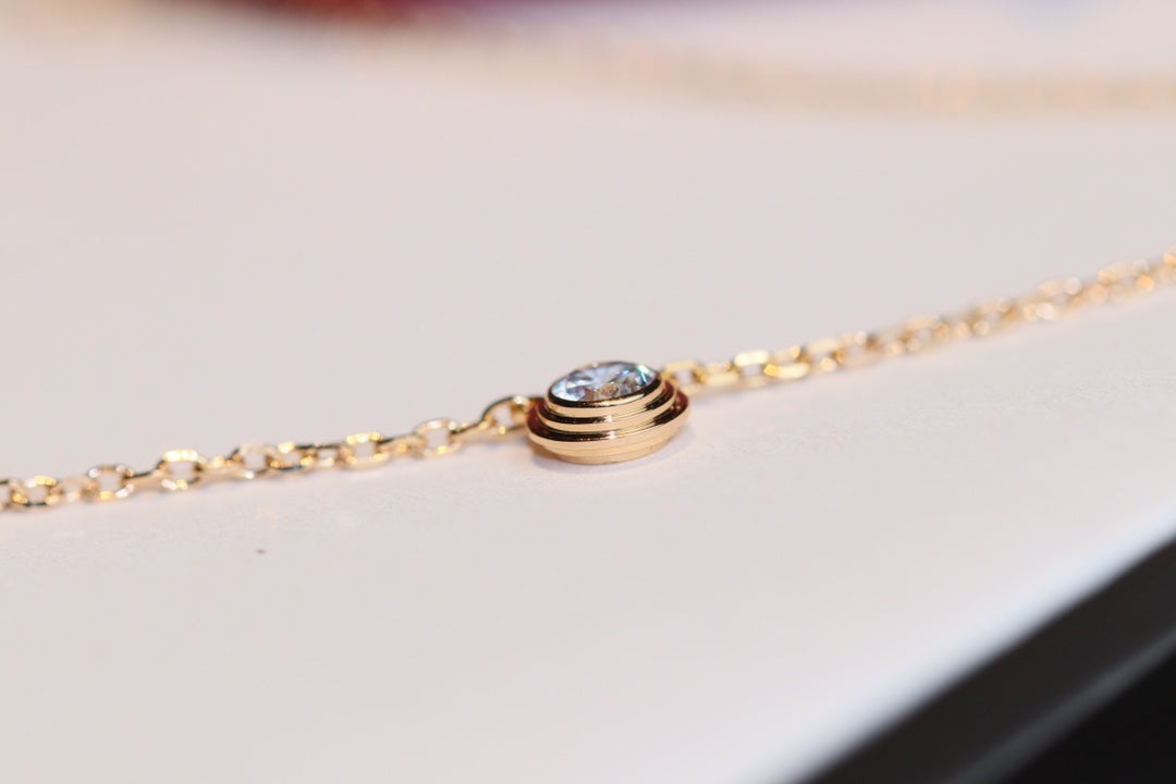[OAK JURI]DAMOUR DIAMOND NECKLACE