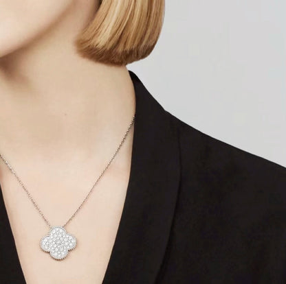 [OAK JURI]CLOVER 25MM LARGE PENDANT DIAMOND PAVED SILVER NECKLACE