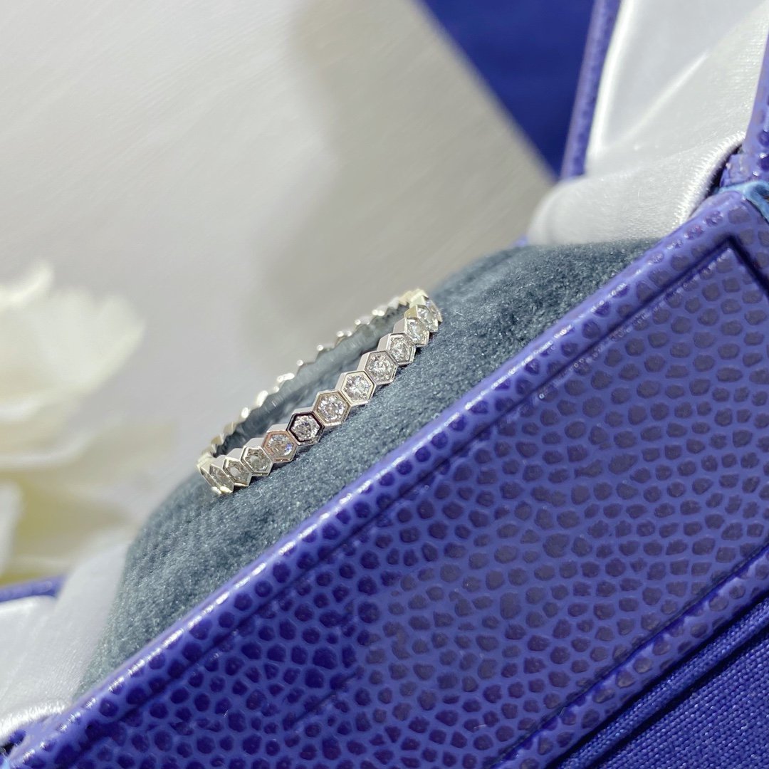 [OAK JURI]BEE LOVE DIAMOND PAVED SMALL RING