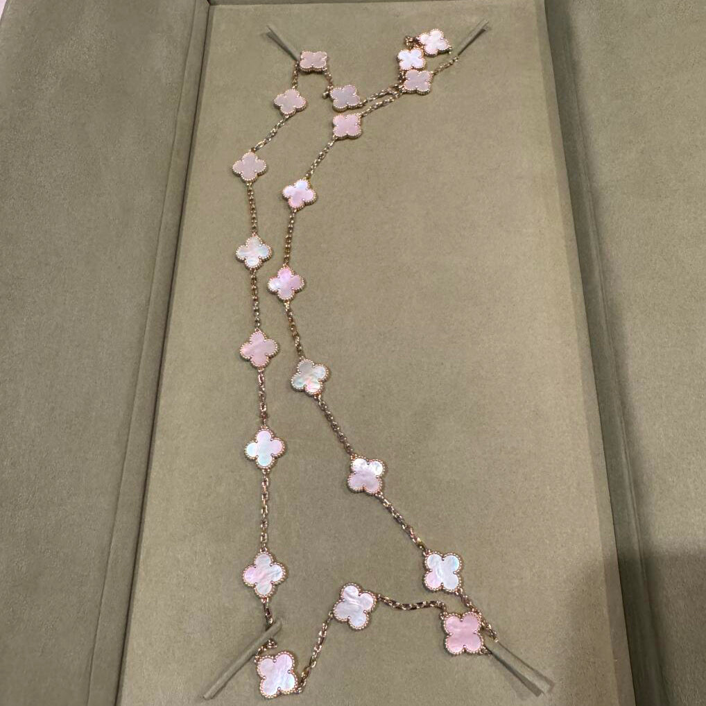 [OAK JURI]CLOVER 20 MOTIFS PINK MOP NECKLACE