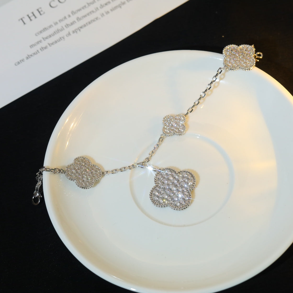 [OAK JURI]CLOVER BRACELET 5 MOTIF SILVER DIAMOND PAVED