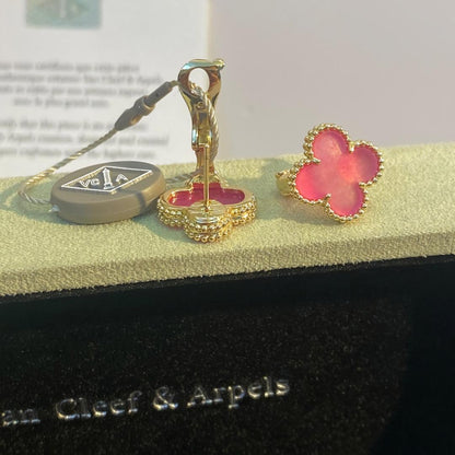 [OAK JURI]NEW CLOVER 1 MOTIF PINK ENAMEL STUD EARRINGS