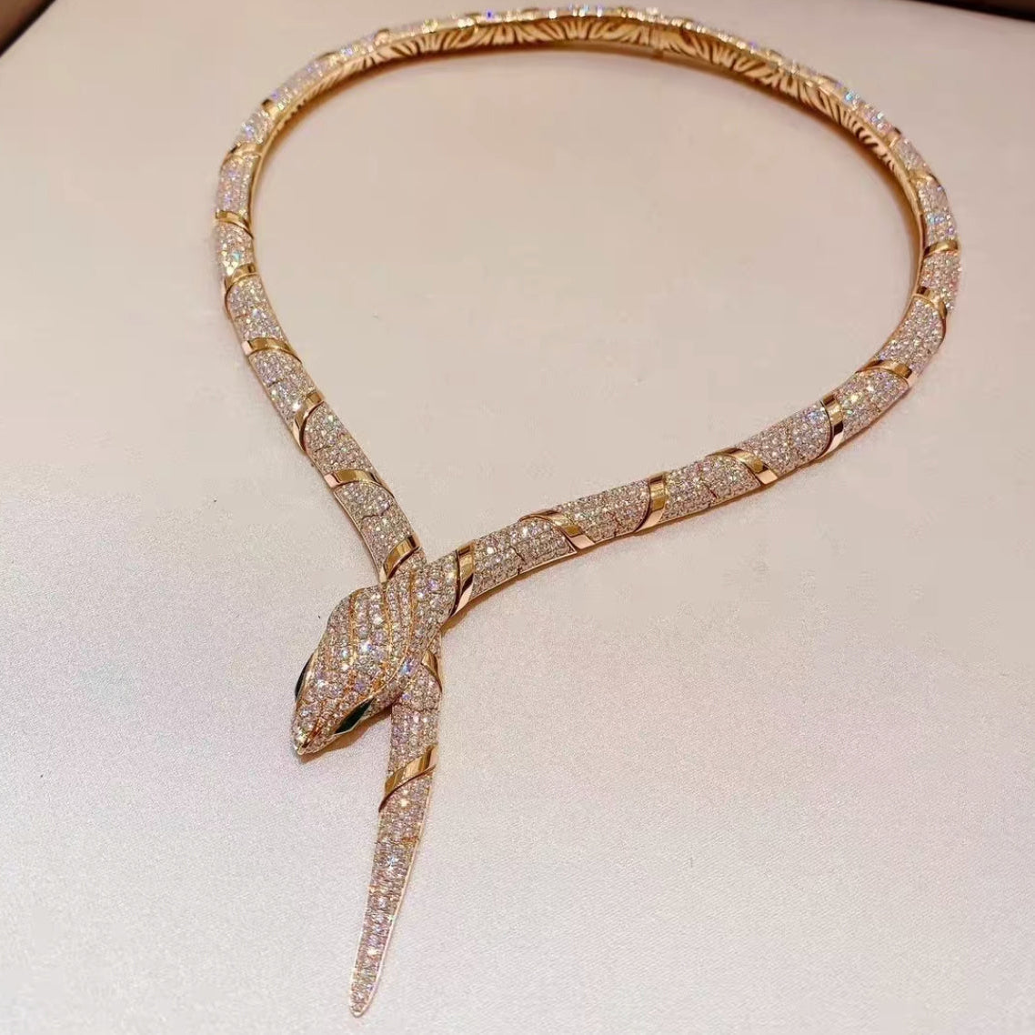 [OAK JURI]HAUTE COUTURE GOLD SERPENTI NECKLACE