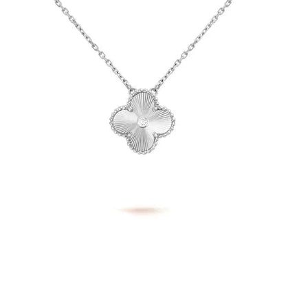 [OAK JURI]CLOVER  15MM DIAMOND LASER NECKLACE SILVER