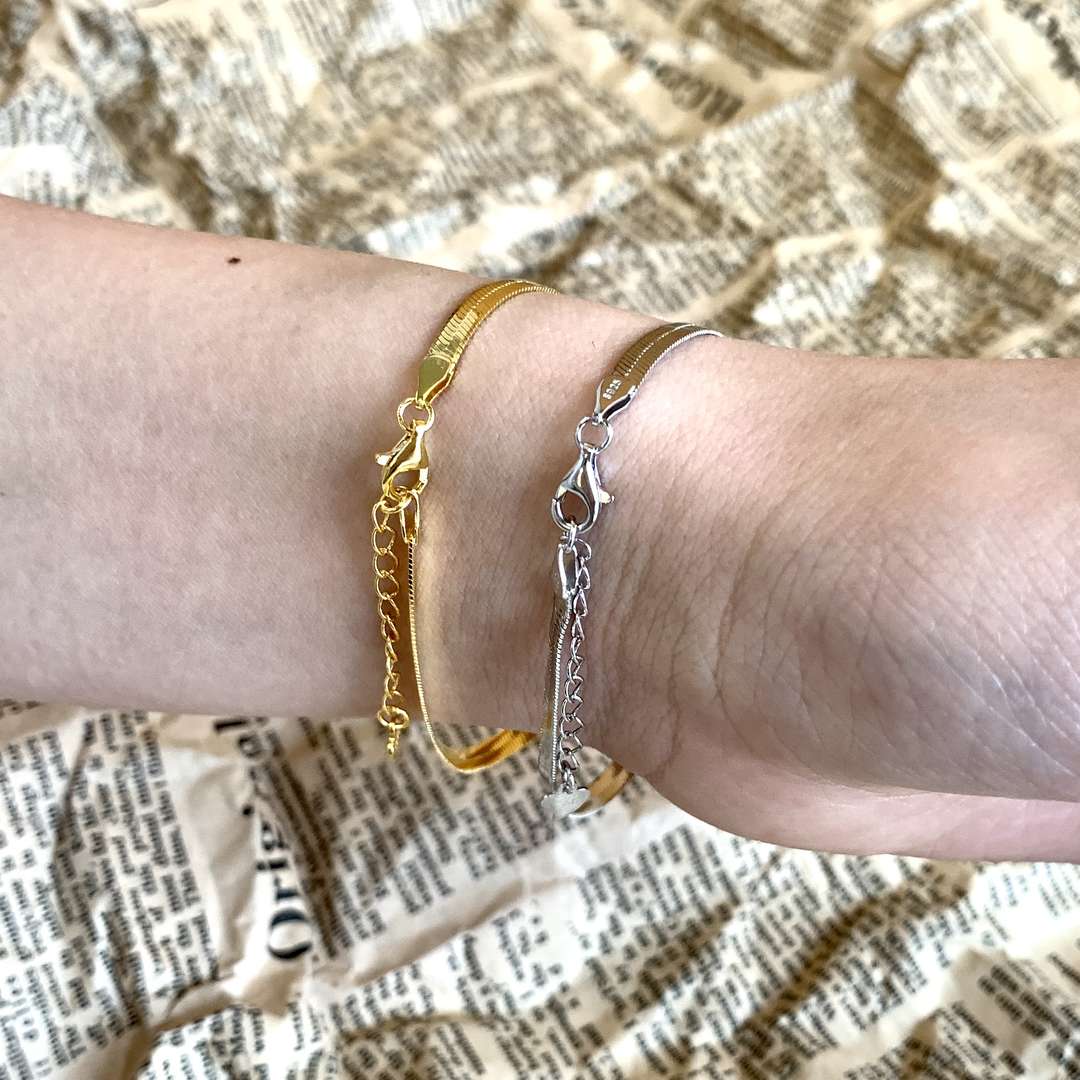 [OAK JURI]Flat Snake Bone Chain Blade Necklace