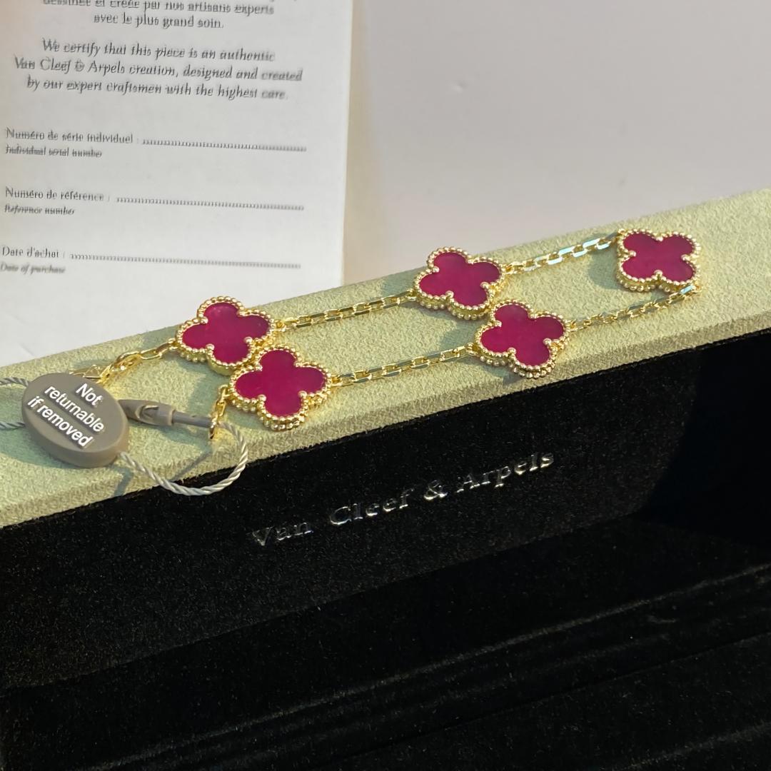 [OAK JURI]CLOVER 5 MOTIFS PINK ENAMEL BRACELET