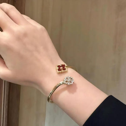 [OAK JURI]OPERA TULLE  GOLD BRACELET WITH ENAMEL BACKGROUND