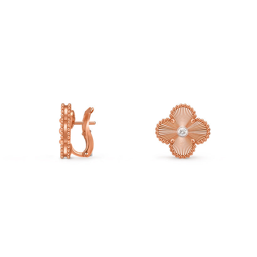 [OAK JURI]CLOVER 15MM MOP DIAMOND EARRINGS COLLECTION
