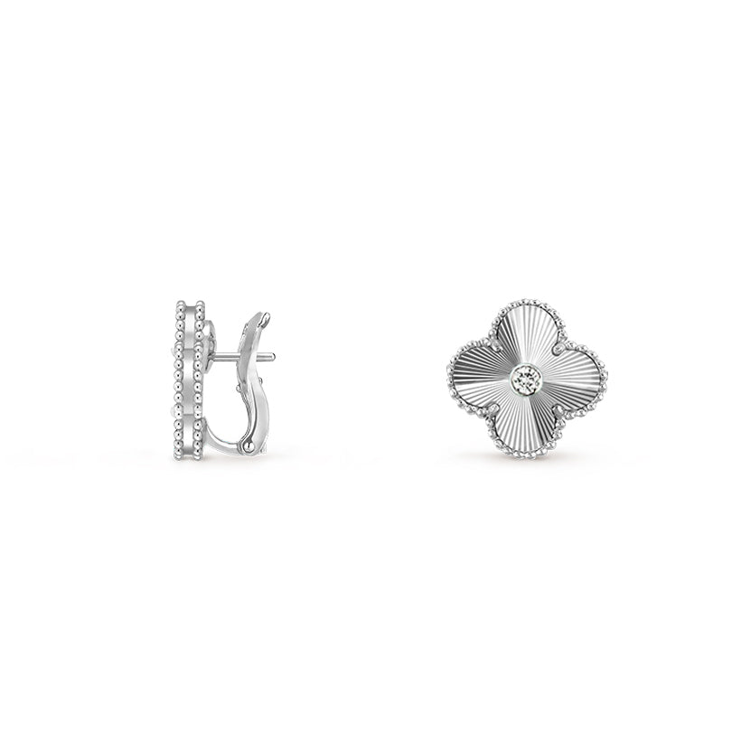 [OAK JURI]CLOVER SILVER 15MM MOP DIAMOND EARRINGS COLLECTION