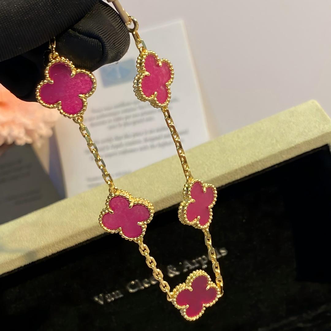 [OAK JURI]CLOVER 5 MOTIFS PINK ENAMEL BRACELET
